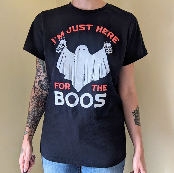 I'm Just Here For The Boos Graphic Tee Medium - Picture 1 of 5
